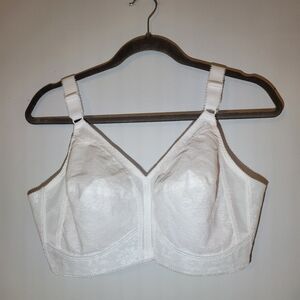 Playtex 0020/0027 18 Hour Sensational‎ Support Wirefree Bra (NWOT) 38D